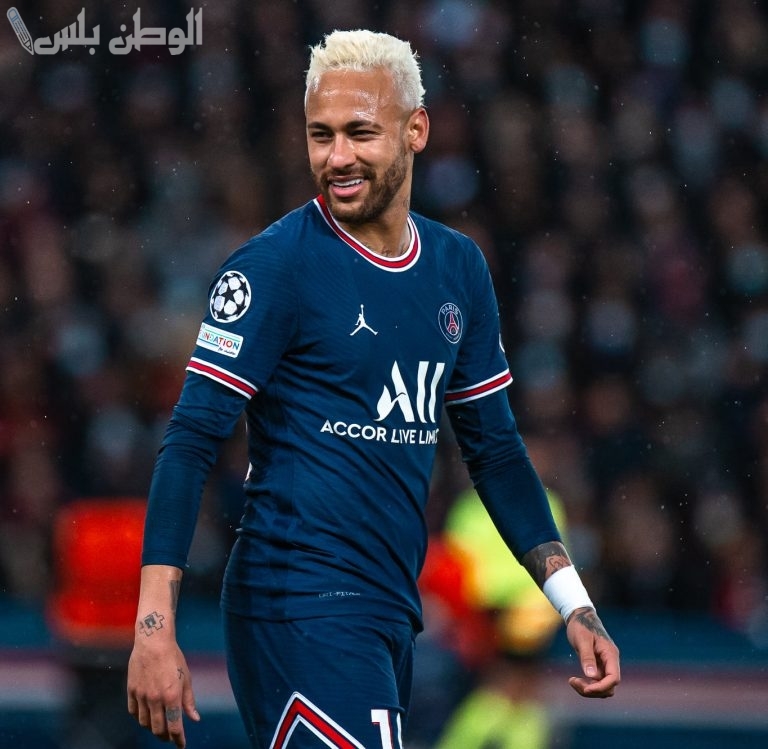 الهلال يفكر في فسخ عقد نيمار ويضع محمد صلاح كبديل محتمل