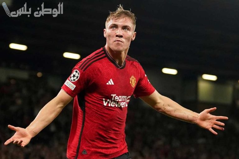 مانشستر يونايتد يدرس بيع راسموس هويلوند مقابل 72 مليون إسترليني