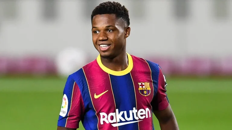 رحيل فاتي عن برشلونة معقد بسبب راتبه المرتفع