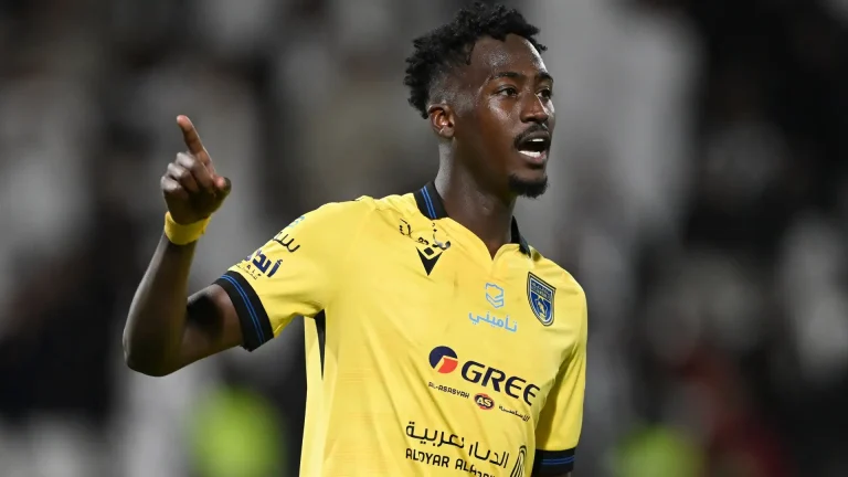 الهلال يقترب من حسم صفقة عون السلولي لتدعيم دفاعه
