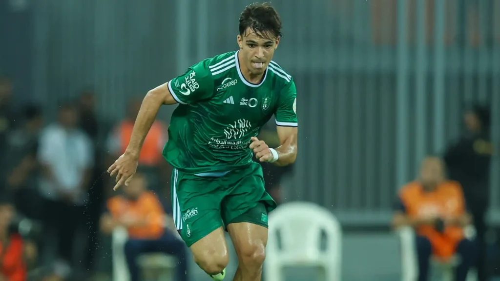 جابري فيجا يتصدر قائمة هدافي الأهلي في دوري روشن السعودي