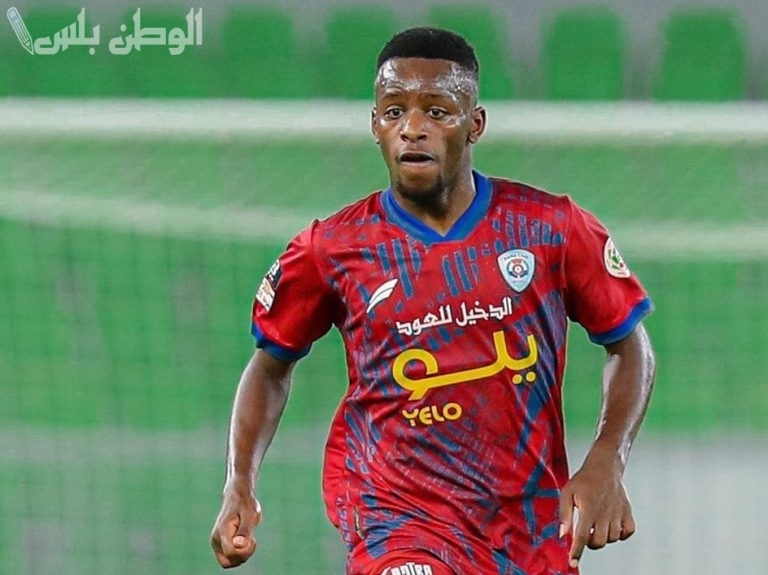 النصر يهزم الخليج بثلاثية ويواصل ملاحقة الكبار في دوري روشن