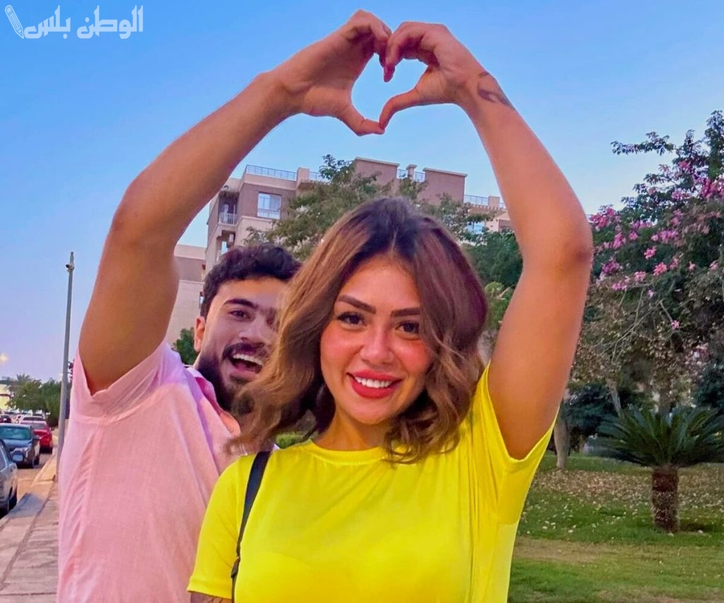 هدير عبد الرازق وزوجها