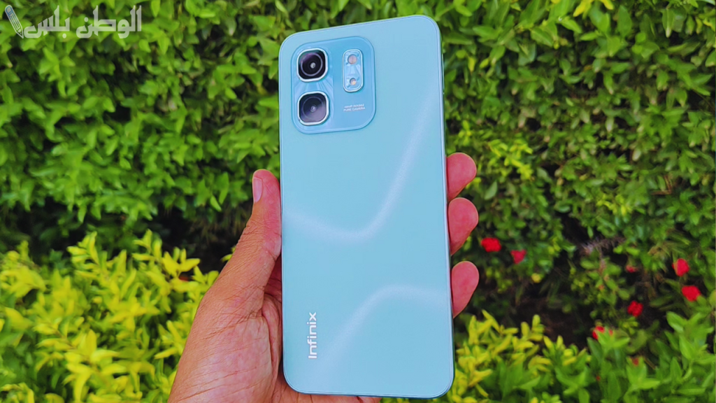 هواتف Infinix وSamsung