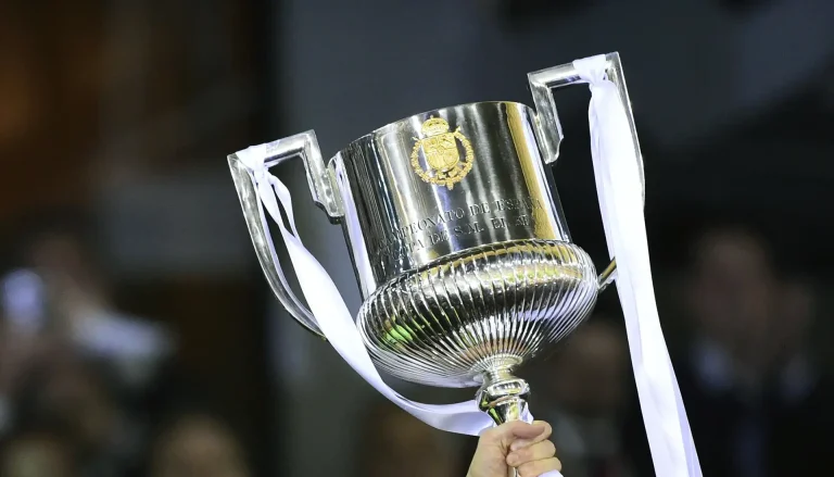 لاعبو برشلونة يترقبون قرعة كأس الملك ويفضلون تجنب أتلتيكو مدريد