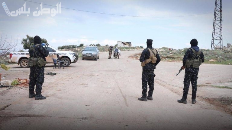 اشتباكات قوية على الحدود السورية اللبنانية وتعزيزات عسكرية.. أبرز المشاهد