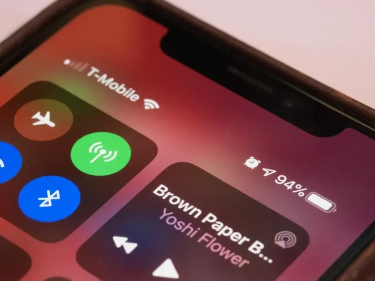 كيف احافظ على بطارية جهازي؟ جوال هاتف iPhone بنسبة 100% لمدة سنة
