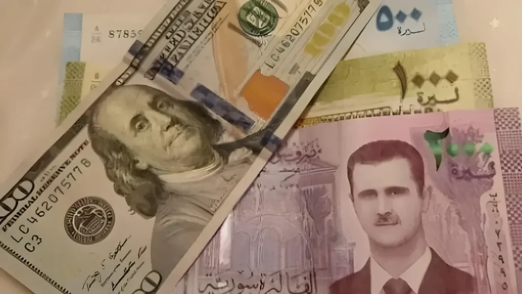 الدولار يواصل الاستقرار أمام