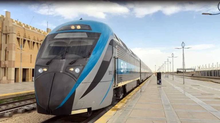 تشغيل جديد قطار الرياض يفتتح محطتين على المسار البرتقالي احجز الآن عبر تطبيق درب
