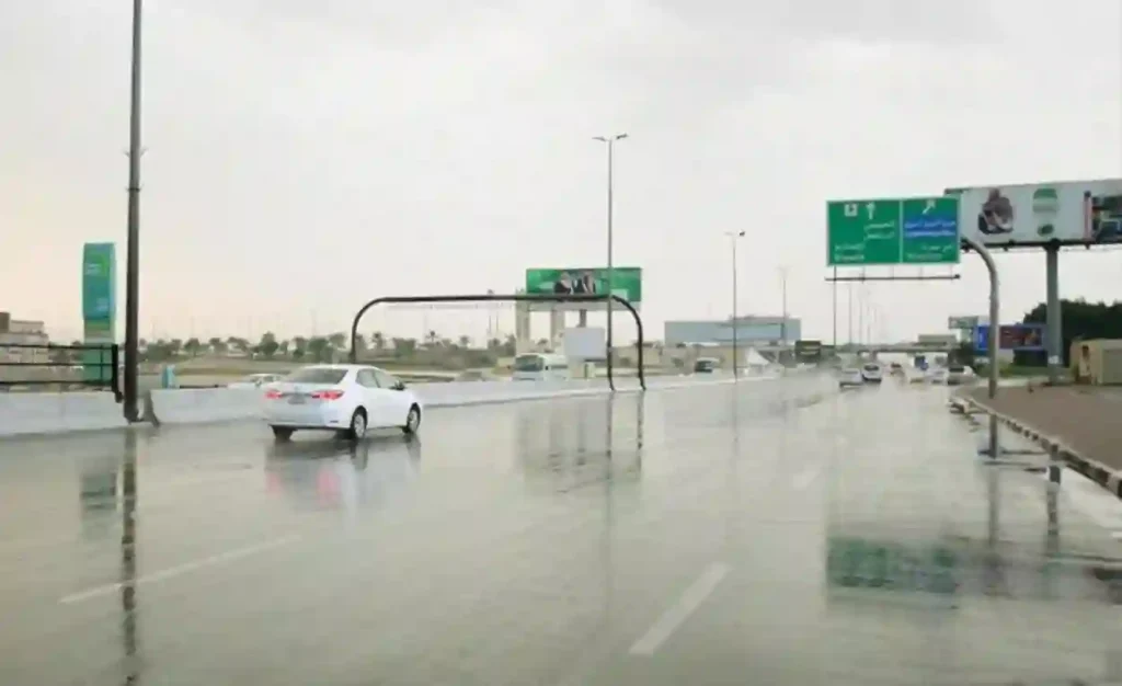 تقلبات جوية حادة وأمطار