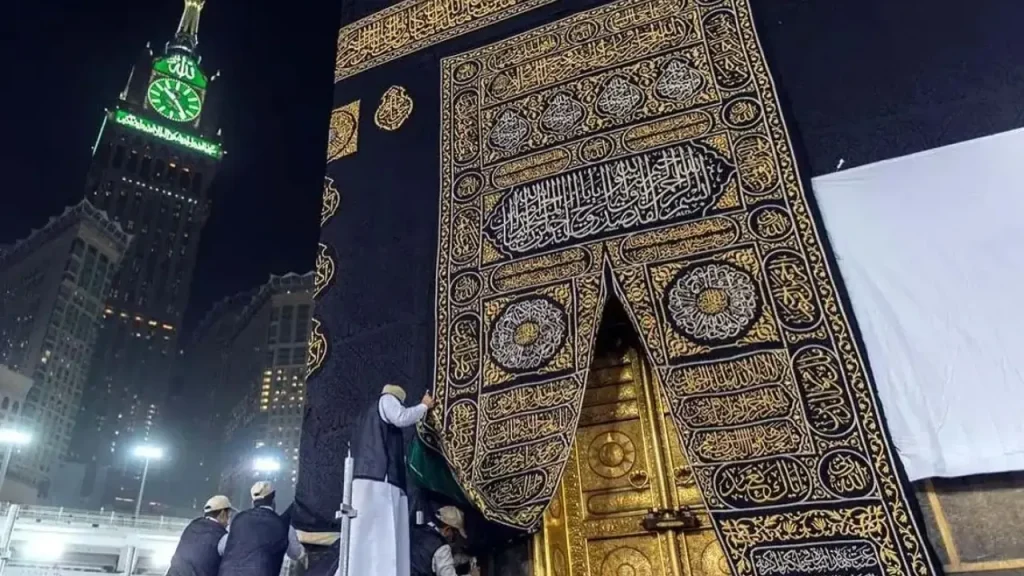 جدول ائمة الحرم المكي