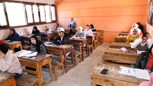 حقيقة تأجيل الدراسة في المدارس والجامعات بمصر – التفاصيل الكاملة