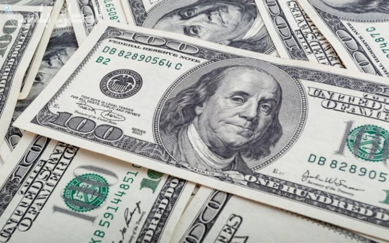 الدولار يواصل الارتفاع.. سعر الصرف في السوق السوداء اليوم السبت 15 فبراير 2025 مقارنة بالبنوك