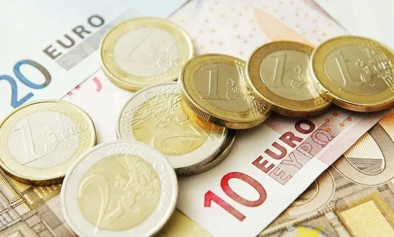 قفزة تاريخية | سعر اليورو اليوم الخميس 20 فبراير 2025 في البنوك والسوق السوداء