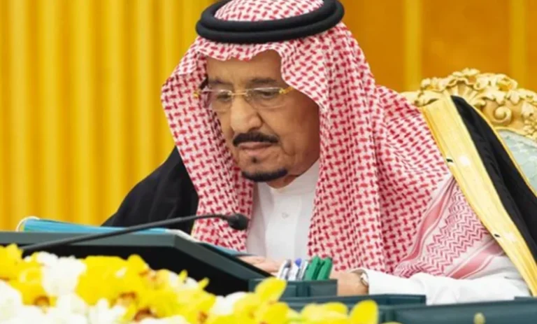 صرف 1000 ريال مكرمة ملكية للعائل و500 للتابع في السعودية بمناسبة شهر رمضان المبارك