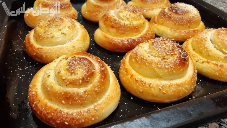 طريقة عمل الشوريك الهش بنص كوب فقط من الزيت.. وصفة بمذاق رائع ومكوناتها بسيطة