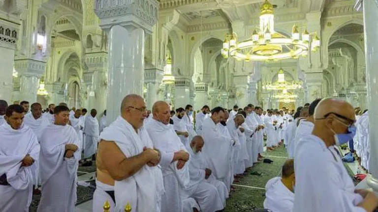 أيام قليلة.. كم باقي على صلاة التراويح 2025 السعودية وكيف تصلى؟