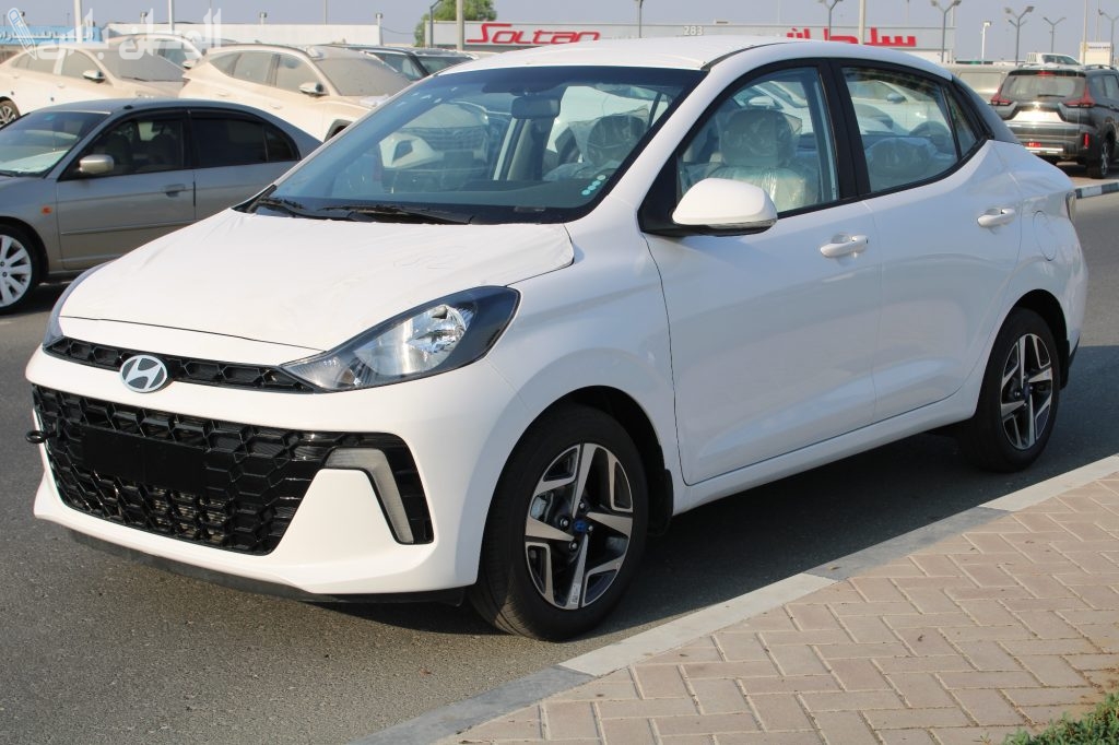 مواصفات سيارة هيونداي جراند