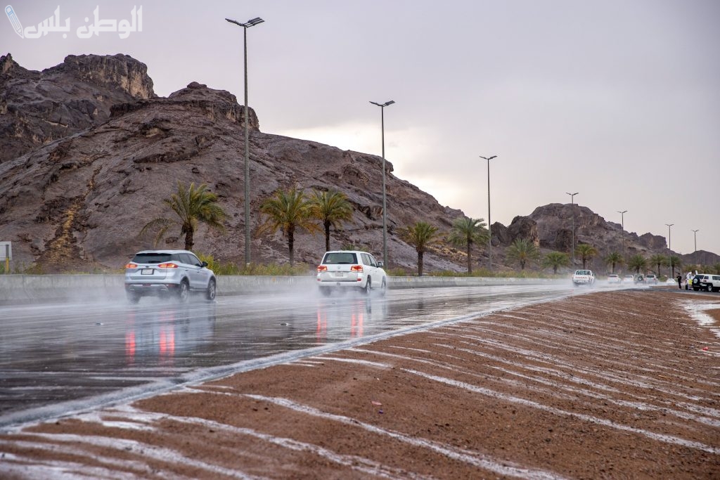 نشاط الرياح وفرص هطول