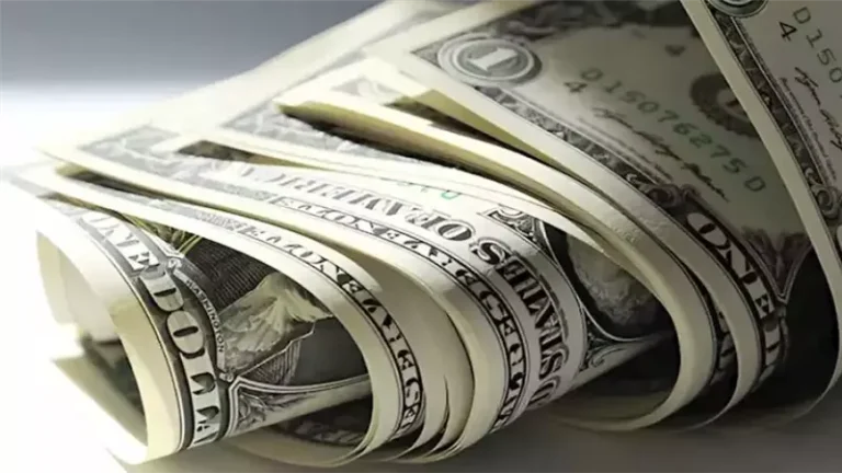 توقعات اقتصادية: هل يستمر ارتفاع سعر الدولار في مصر؟.. تحديث أسعار السبت 15 فبراير 2025