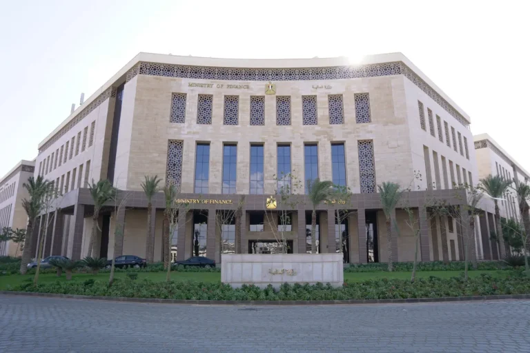 وزارة المالية توضح آخر مستجدات زيادة المرتبات 2025 وجدول الحد الأدنى للأجور