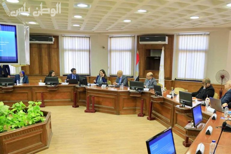 وزير التعليم المصري يعلن عن خطط لتطوير المناهج الدراسية بحلول عام 2026