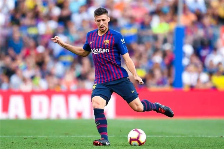 إصابة مفاجئة تُبعد كليمو لينغليه عن مواجهة خيتافي وتضع مشاركته ضد ريال مدريد محل شك