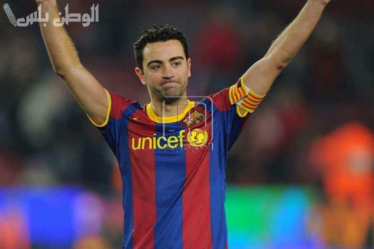 تشافي يكشف كواليس فترته مع برشلونة: “العاطفة أضرت بي ورحيل بوسكيتس أجبرنا على التغيير”