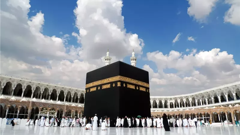 جدول أئمة صلاة الفروض