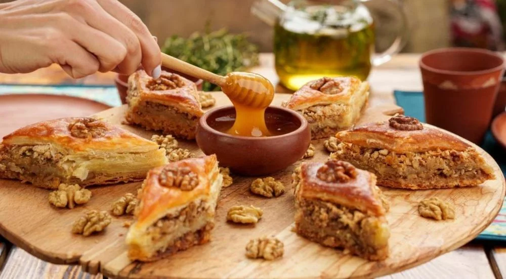 الكنافة سكرية تعانق الذكريات