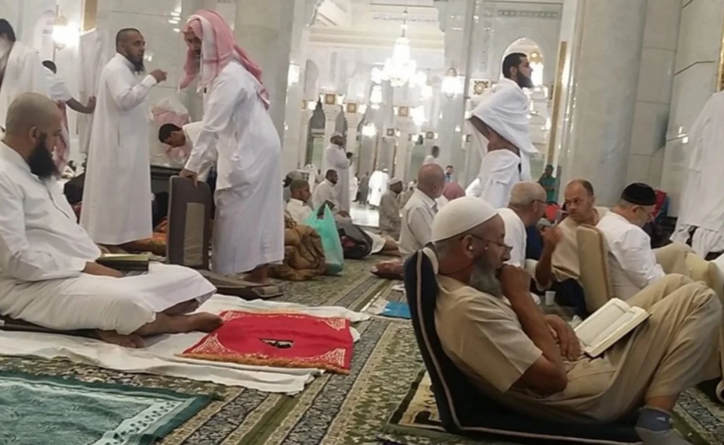 رابط التسجيل في اعتكاف