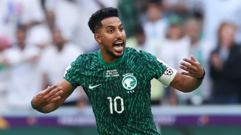 سالم الدوسري صانع ألعاب الهلال الأبرز قبل موقعة الفيحاء