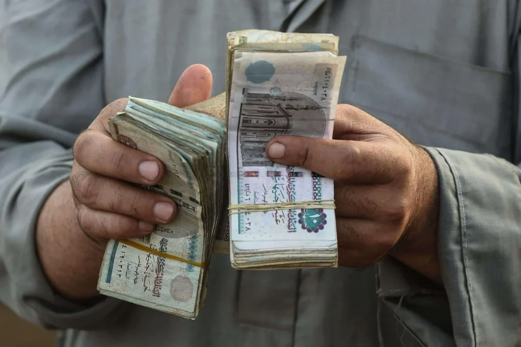 معاشات شهر مارس
