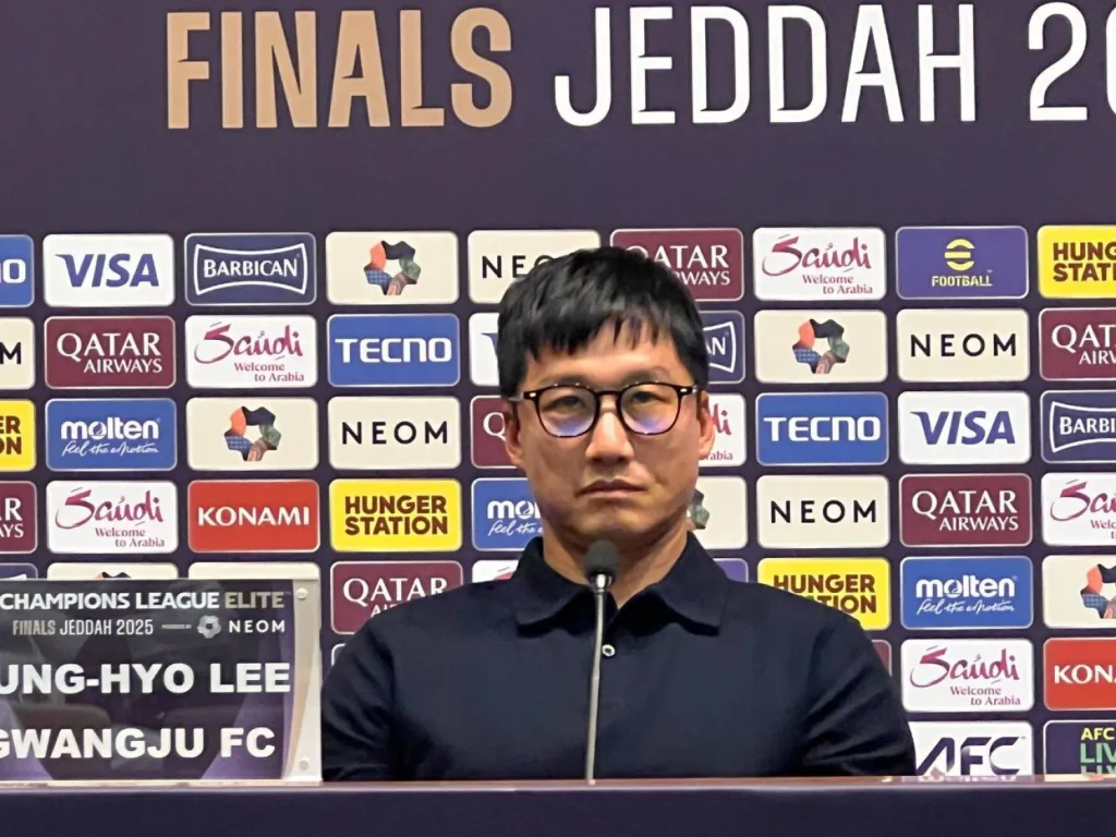 مدرب غوانغجو يؤكد دراسته للهلال ويكشف عن خطته للمواجهه