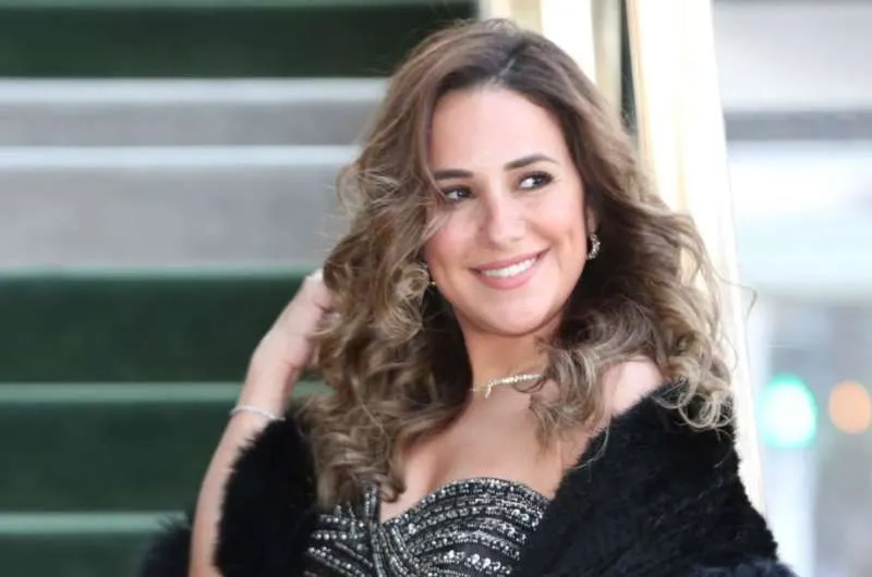 الفنانة شيري عادل