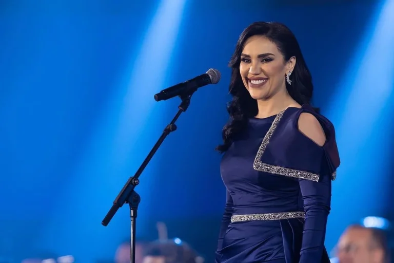 مي فاروق تشارك جمهورها تحضيرات حفلها في الرياض بمناسبة عيد الفطر
