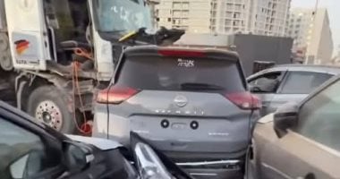 تهشم 7 سيارات بعد