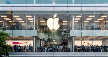 أبل تعزز تصنيع سماعات AirPods في الهند بإنشاء مصنع جديد
