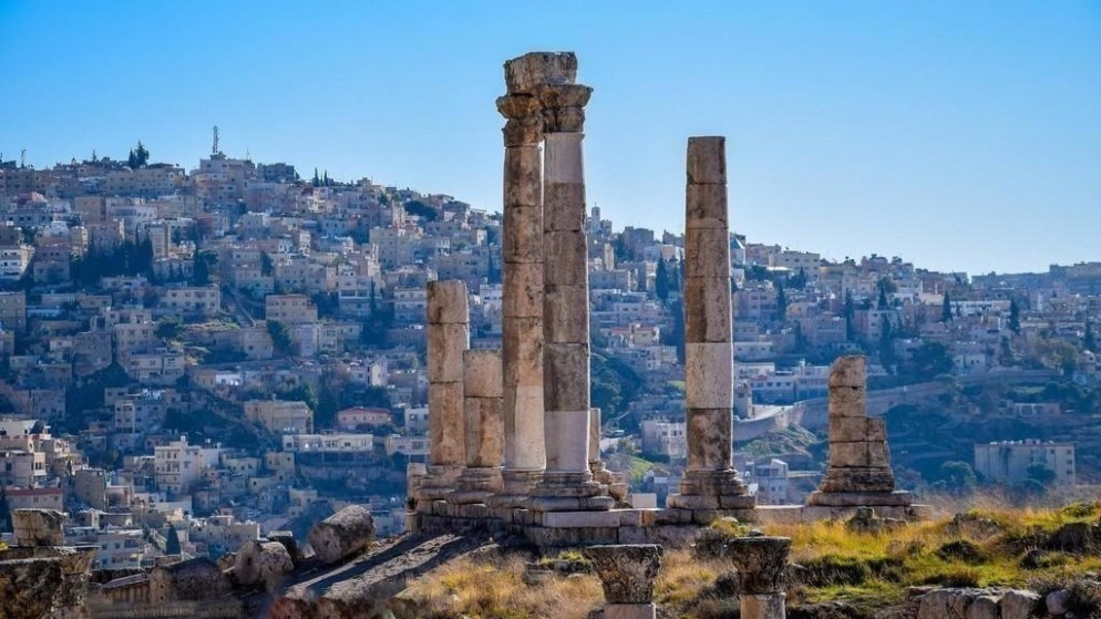 أجواء حارة في أغلب