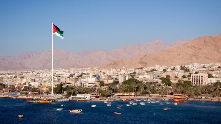 أجواء معتدلة تسود معظم مناطق المملكة نهاية الأسبوع