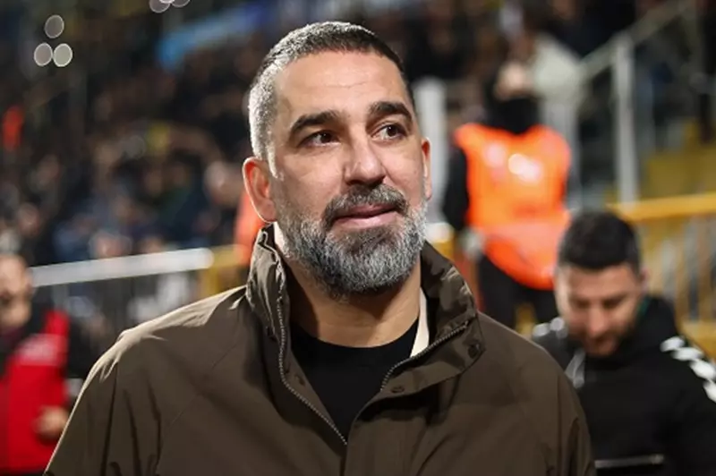 أردا توران يتولى تدريب