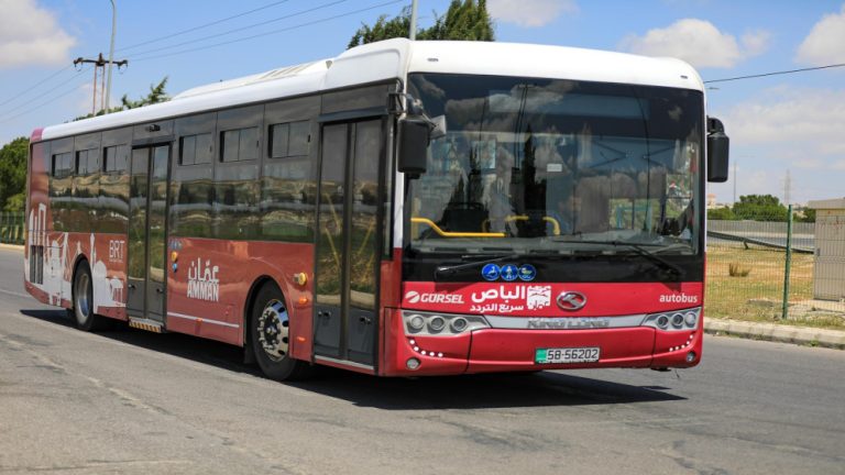 أمانة عمّان تطلق 15 حافلة كهربائية في النصف الثاني من العام