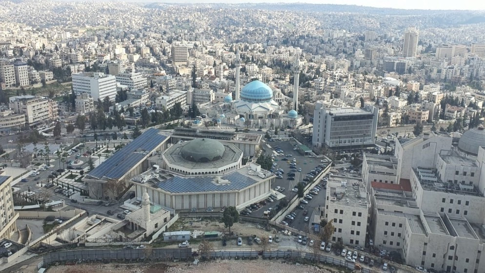 أمطار متفرقة الاثنين ودرجات