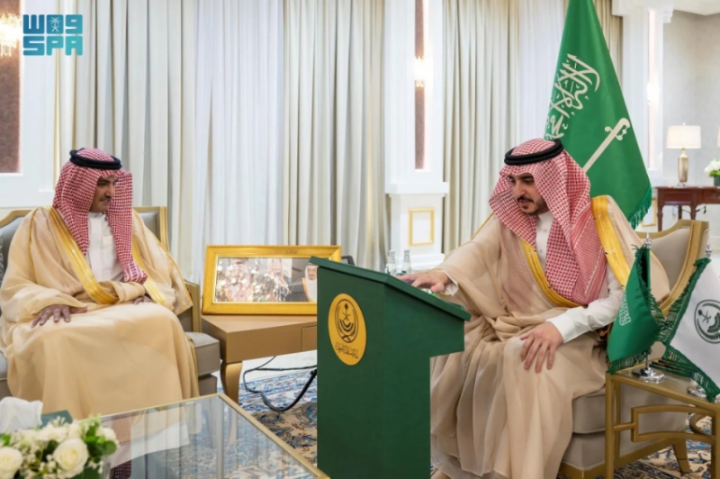 أمير الجوف يفتتح مركبة