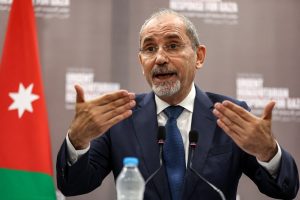 ايمن الصفدي يؤكد اهمية انجاز اتفاق تبادل يحقق وقفا فوريا لاطلاق النار وفتح كل المعابر #عاجل