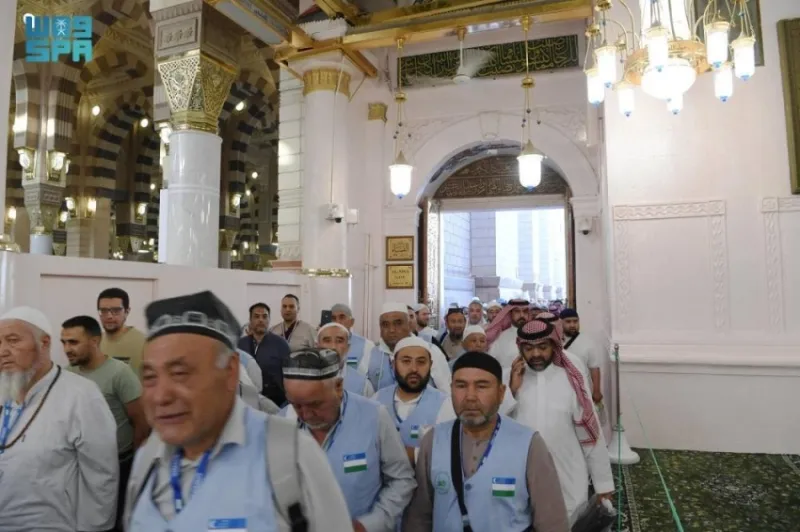 إرشادات منظمة تيسّر دخول المصلين إلى "الروضة الشريفة" بالمسجد النبوي