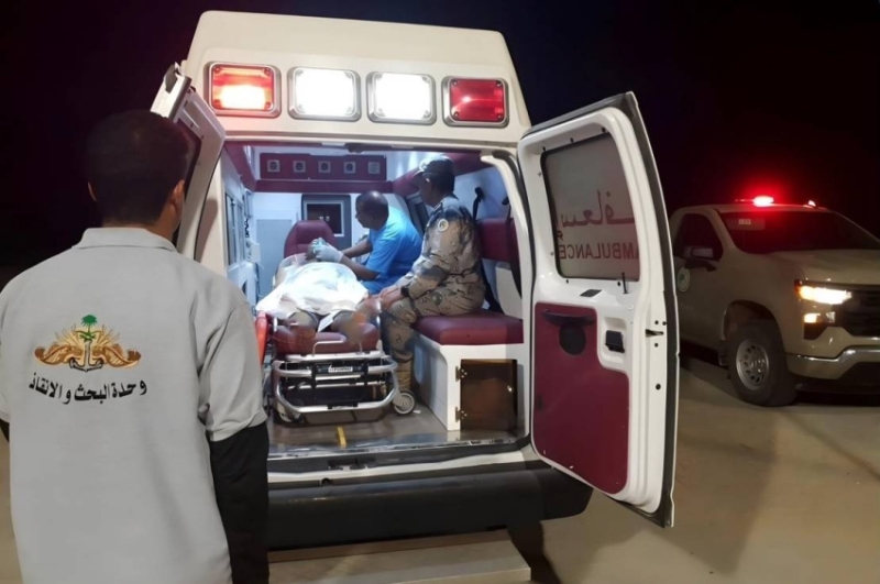 إنقاذ مواطن غارق في