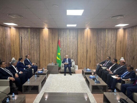 اجتماع غير مسبوق.. وزير