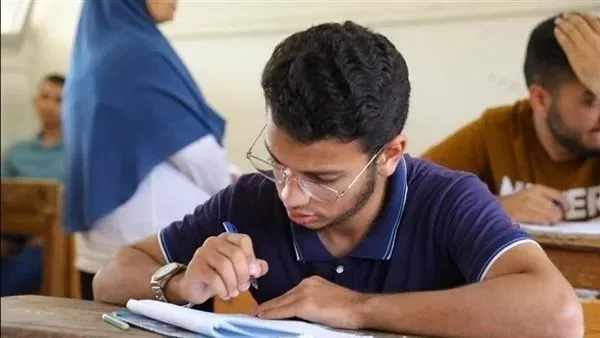 اجتماع وزارة التربية والتعليم| خطة صارمة لمواجهة الغشاشين في امتحانات الدبلوم الفني

مستقبل لجان الغش الجماعي| عقوبات جديدة للمرتكبين بالتزامن مع امتحانات الدبلوم الفني

استعدادات وزارة التعليم| إجراءات لمكافحة الغش والمشاغبين في امتحانات الدبلومات الفنية

هيمنة على لجان الامتحانات| عقوبات مشددة للغشاشين في الدبلومات الفنية 2025