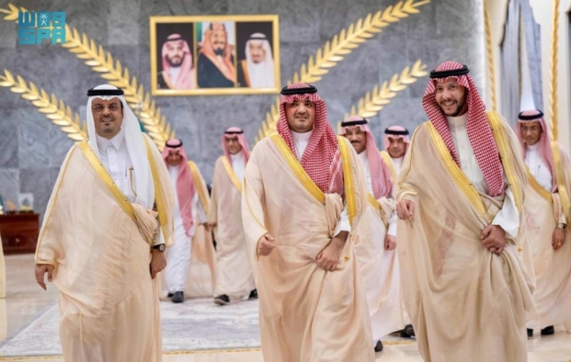 اجتماع وزير الداخلية مع